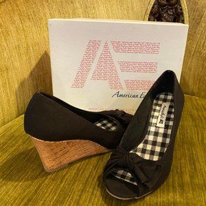 Amerian Eagle Wedge Shoes - size 6